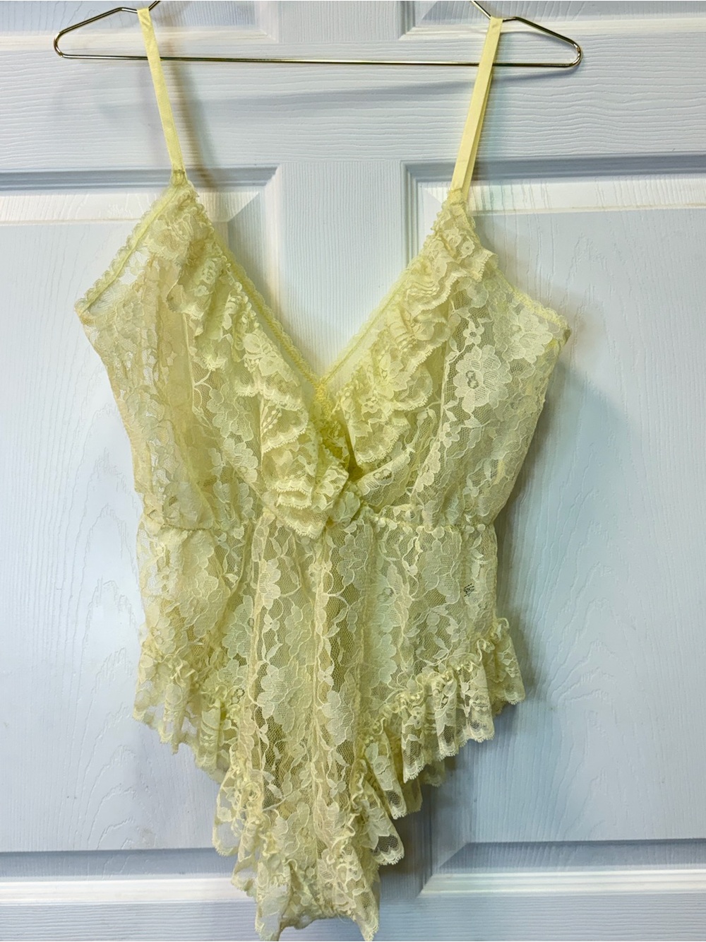 Vintage Lace V-Neck Teddy Bodysuit - Pale Yellow
